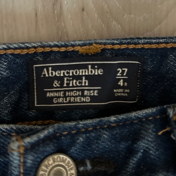 Abercrombie & Fitch Classic Blue Straight-Leg Jeans size waist 27 /4 - Picture 2 of 6